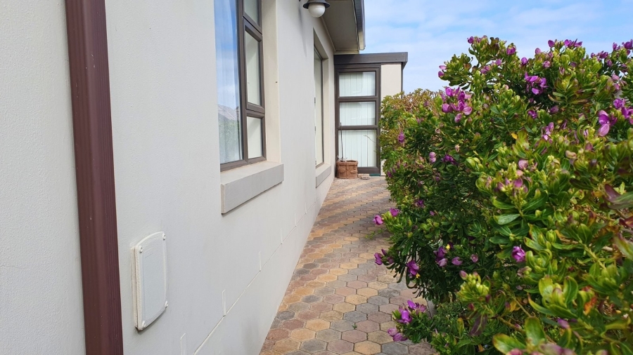 3 Bedroom Property for Sale in Dana Bay Western Cape